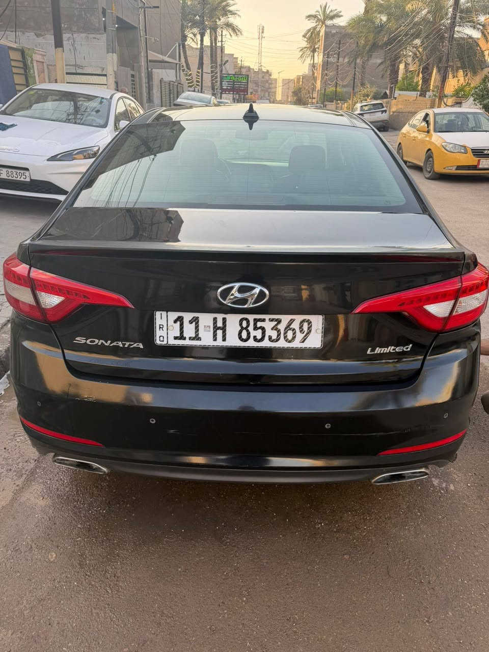 سوناتا 2016 امريكي حادثهه فقط الباب ومبدل نفس اللون والجاملغ الخلفي بالعراق بي طخه خفيفه ومصبوغ على كده والباقي كفاله عامه فول 1/1 vip مكينه احنه فاتحيهه معليهه علمود الدوانز تمشي بالبانزين العادي 
السعر/130$
رقمي:***********
العنوان بغداد المشتل
