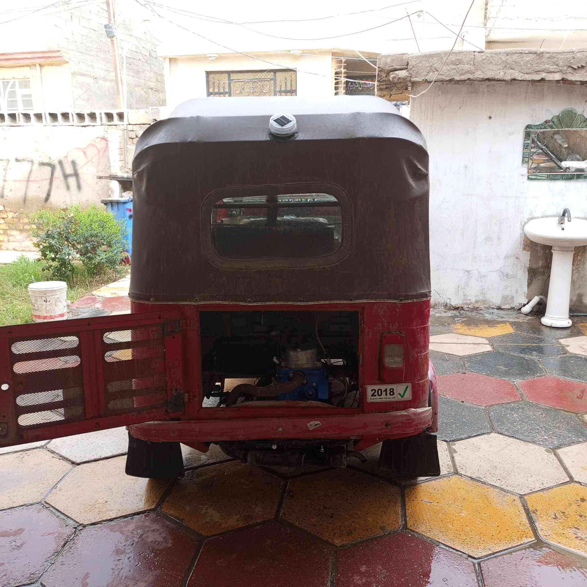 السلام عليكم 
تكتك للبيع

موديل:2017بشهر12
الموصفاتها :محركها20 معمره جديد داخلها نظيف 
العنوان الزعفرانيه 
للستفسار هذا رقم :***********
