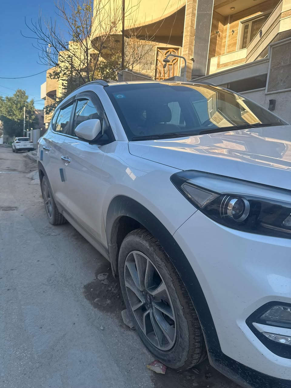 سلام عليكم
توسان 18 خليجي 

ماشية 81

بيها صبغ بركن الجاملغ الخلفي

السعر 183 وبيها مجال 

رقم بغداد ومكانها بابل
***********
