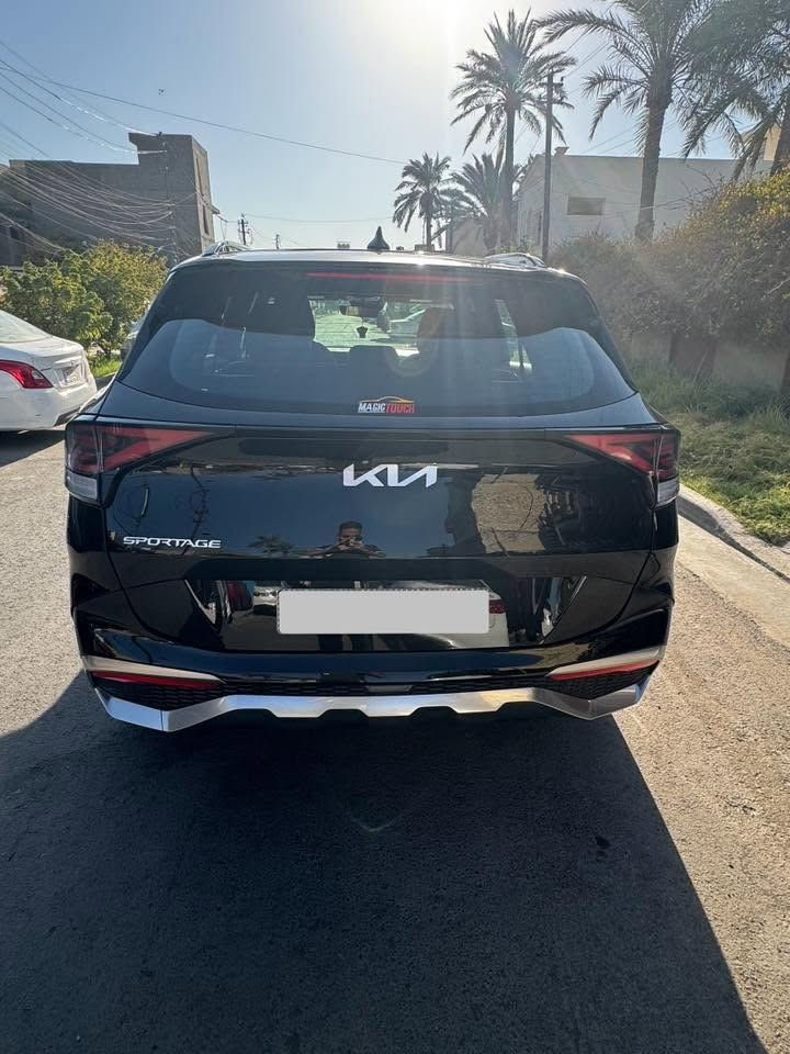 كيا سبورتج موديل 2023 برستيج امريكي فول فول مواصفات بصمة بانوراما فتحة
2023 kia sportage-prestige
 اعلى فئة برستيج بانوراما
سيارة جديدة
وارد امريكي حادث خفيف جدا وموضح بالصور كلين يعني
مواصفاتها :-
gdi 2500 1. محرك
2. كير 8 نمر
3. ماشية km 31 كيلو
4. بانوراما
5 كامرات محطيه
5. بصمة : تشغيل - ابواب - صندوك
6. صندوك كهرباء
كشنات تدفئه و تبريد
7. شاشة كبيرة على طول الدشبول دجتل كامل
8. كيجات الكترونية متغيرة حسب الوضعيات
9. انظمة القيادة : سبورت - سمارت - نورمال
10. كشنات جلد احمر
11. كراسي كهرباء فول تحكم مع كشن ميموري
12. اضواء ترحيب عند الاقتراب مع ترحيب داخلي عند الصعود او المغادرة
13. شحن وايرليس
14. منافذ تايب سي عدد 3 مع 2 في الكشنات ومنفذ يو اس بي ومنفذ جداحة
15. هاند بريك بصمة
16. اوتو هولد
17. كاميرات عدد 5 بزاوية 360 مع كاميرات بالاشارات الجانبية مع وضعيات مختلفة للكاميرات
18. فول رادارات امامية وخلفية وجانبية
19. تحديد مسار ذكي
20. قيادة أليه ذكية
21. نقطة عمياء
22. كروز سرعه
23. تبريد وتدفئة كشنات مع تدفئة ستيرن
24. سستم صوت هارمان كاردون
26. خزن كشن سائق ميموري وضعيتان
27 وضعيه تغير صوت المحرك
28. اشاير بالمري
29. تشغيل عن بعد
30. شاشة لمس متغيرة لتحكم الميديا او لتبريد
31. ستيرن فول تحكمات
32. السيارة مغطى بنانو سيراميك جديد ضد الاتربه
السياره مواصفات فول 1/1
للبيع فقط بدوون مراوس
السعر 245 ورقة
رقم واتس اب ***********
المكان بغداد
