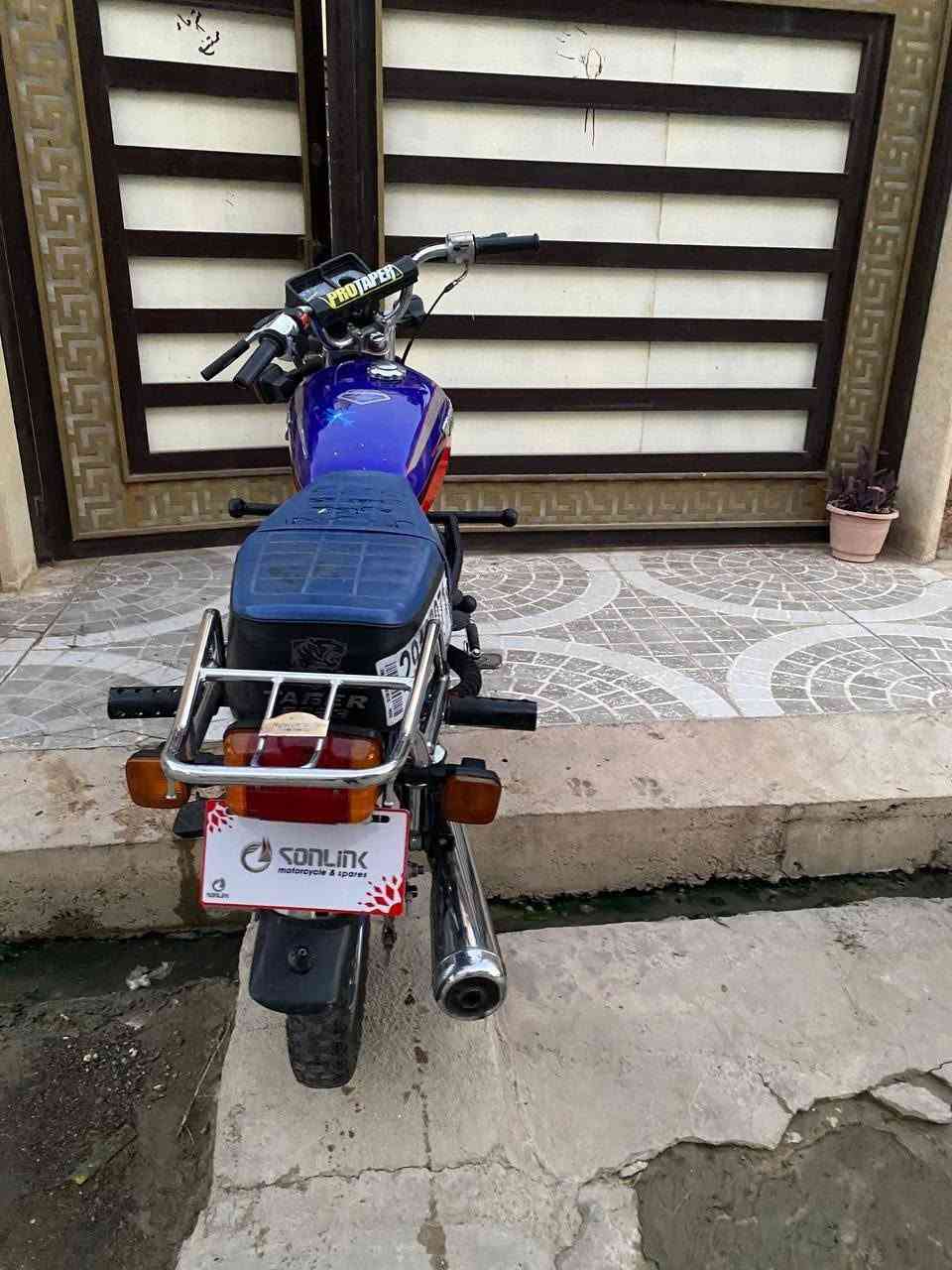 سلام عليكم شباب الكروب دراجه تايكر 2023منفيس موجود الدراجه خير من الله نضافته مبينه بل صور ***********السعر 600وبيها مجال
