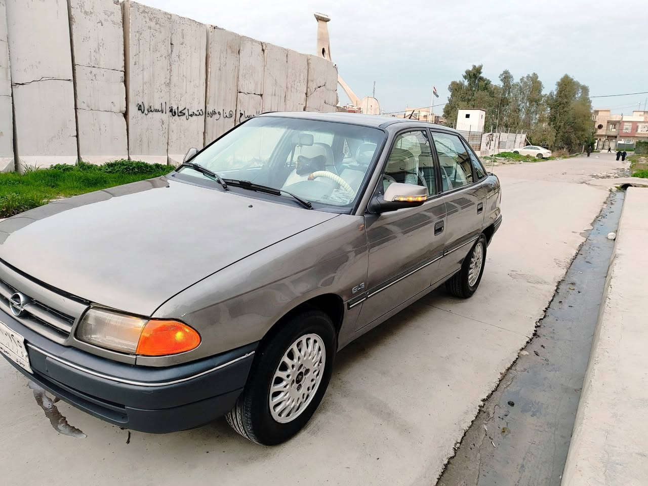 السعر (60) وبيها مجال قليل 
للبيع استرا صندوك حجم 18 كير تمتيك موديل (94) 

كير ومحرك شرط سياره جديده ومال جناي كلها وظع شركة ماكو كلوب بيها ماشغال تبريد ثلج وتتفأ نار👹 كلو شغال وارد يابان 

 جامات كهرب قفل مركزي ستيرن بور اي بي اس طخما جديد وطخم تاية جديد كيجات كلها شغاله كهربائياتها كلها شغاله اريل 

كهرب ستيرن لاعاب شاشة وكامره 5 ويل كب اصلي شركة داخلها وظع شركة  ترايك وين مايعجبك دوائر ودوسات بعدهم شركة مامصلاحات جكوج مامظروبة فقط مبخوخة جمالية مال تقحيل 

رقم نينوى  سنوية جديده عظم  كابون بانزين بيها  شرط التحويل من الشرعي  مكاني الأيسر هاتف 📞 

***********،،،،***********،،
