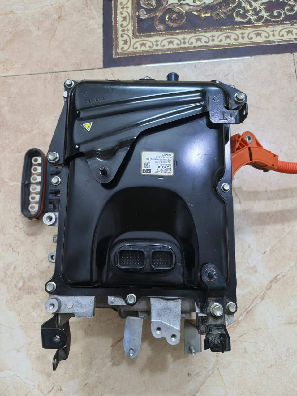 السلام اخوان جهاز هايبرد مال كامري يرهم على كل الموديلات من 2025 و جوا . نظيف جدا وهذا رقم ***********
