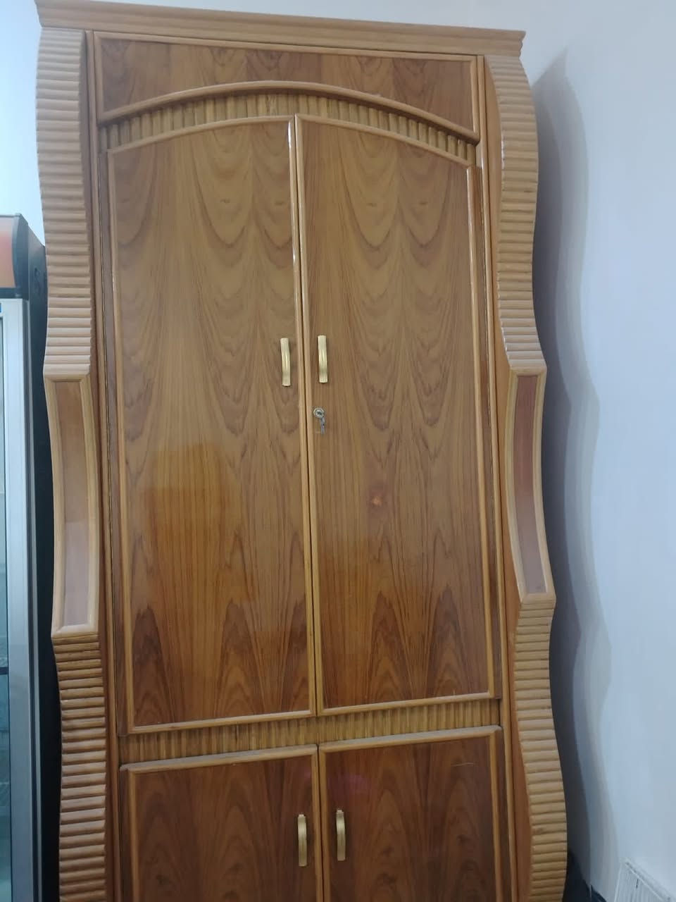السلام عليكم
غرفة عراقية للبيع غرفة صاج اي ضرر مابيهة ما عدا الواضح بل صورة ماخذها 2.500 ورايدهة 1.250 وبيهة مجال بسيط العنوان  اللطيفية الاستفسار الاتصال *********** موجود واتساب.

