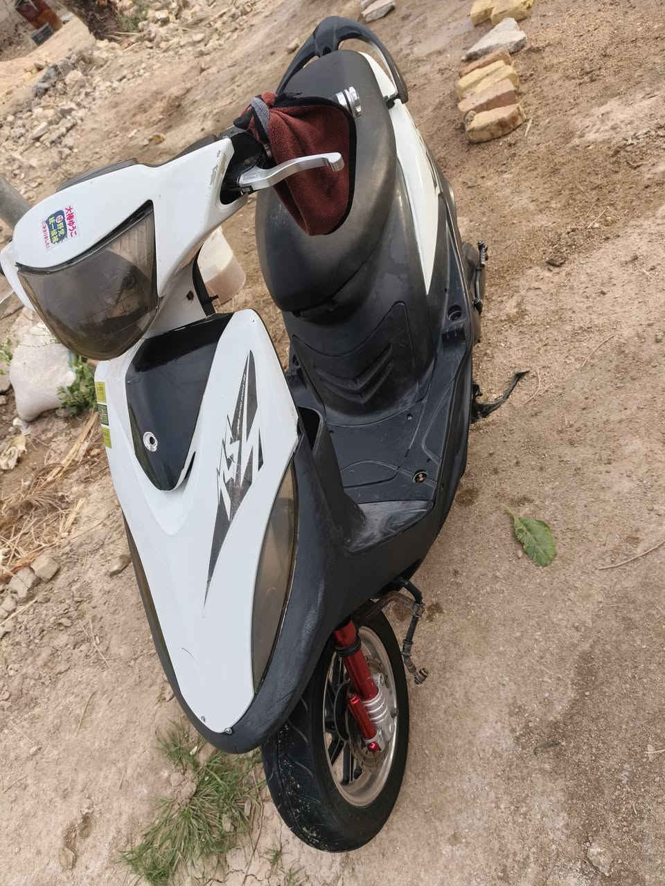 الدراجه للبيع الدراجه مامفتوحه الدراجه سرعه ونهضة حلوه  سلف وهندر كهربائيات كلهة شغاله  المكان الوركاء السعر 700وبيهة مجال قليل  المراسله واتساب فقط ***********
