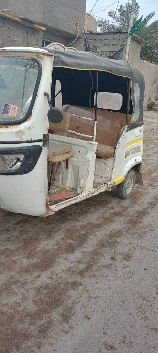 سلام عليكم  مكلف بل نشر  تكتك TVS موديل 2018/3/3
اوراق اصولي 
 بيه نواقص بصيطه // السعر1700وبيه مجال بصيط 
رقم  صاحب المركبه /***********
