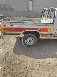 هايلكس • ١٩٨٨ • رقم صلاح الدين