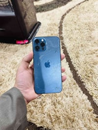 وبركاته . ايفون 12 برو ماكس تك خط  البطارية 79 بلادية الذاكرة 256  الج...