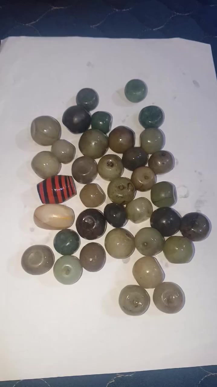 احجار للتقيم والبيع صراحه ماعرف شنو نوعهن انتو قيموهن مكاني بابل


**إذا كنت صاحب هذا الإعلان وتريد حذفه لأي سبب، رجاءا أرسل رسالة إلى الدعم الفني**