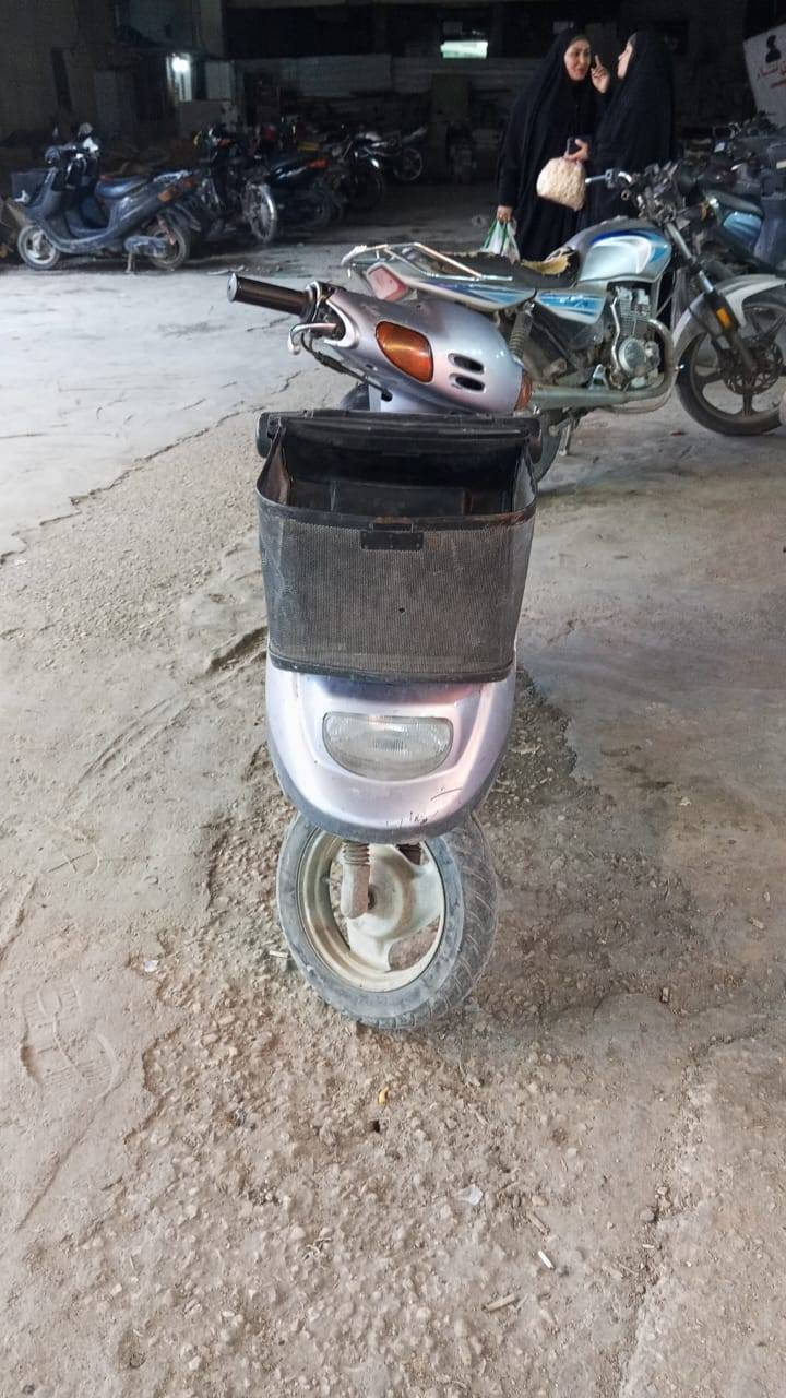 للبيع نضيفه مابيها نقص
السعر 275
***********
