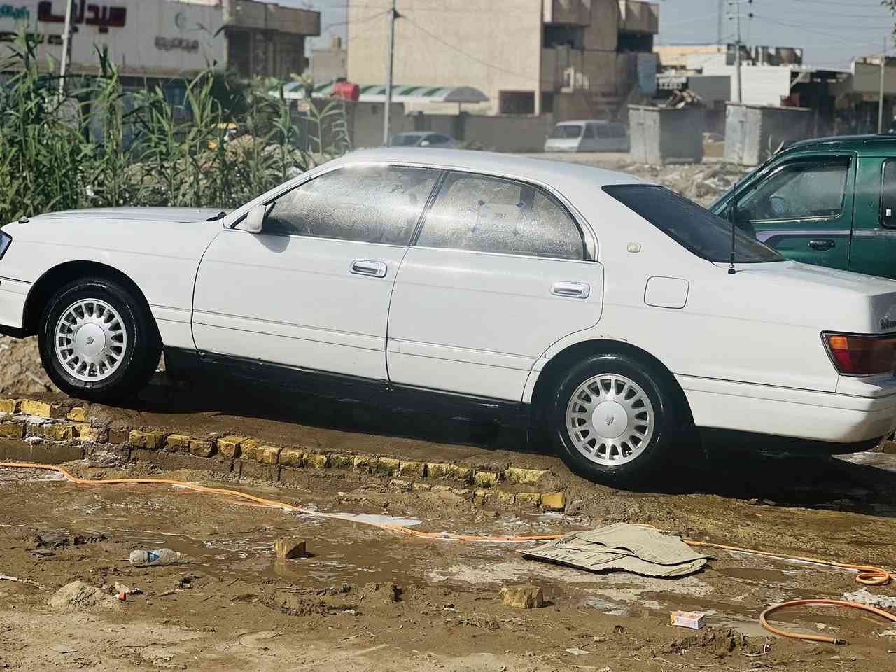 سياره بطه للبيع منفصل رقم بغداد لون ابيض راعيهه موجود مكفوله من الكصه ونقل جثه  بيهه طخه بسيطه جاملغ الخلفي سياره ماناقصهه اي شي تخم تاير جديد سعرهه 53 وبيهه مجال سياره مكانهه كوت  للستفسار الاتصال ع رقم ***********

وترهم مراوس
