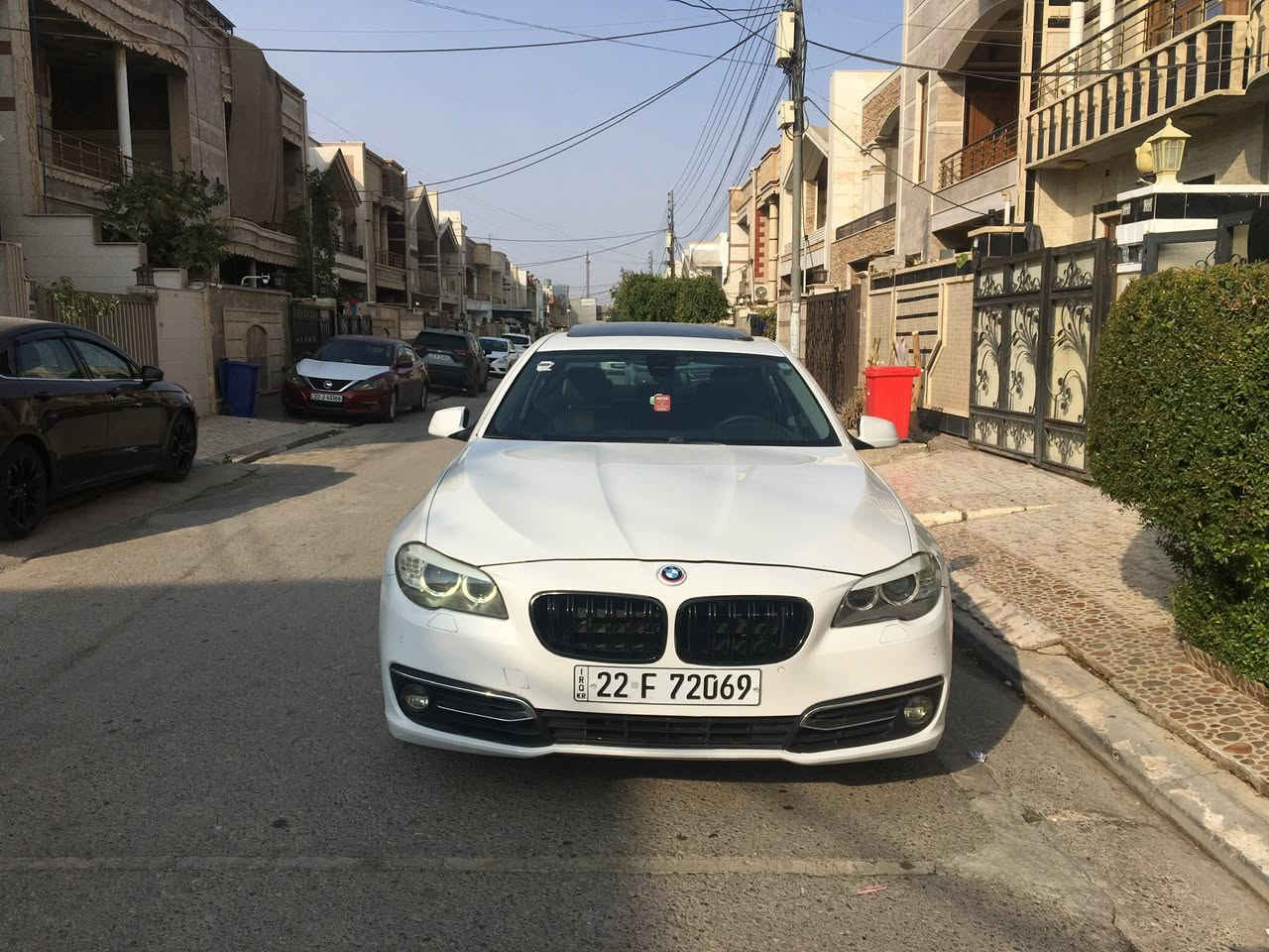 السلام عليكم ورحمة الله وبركاته BMW528i رقم شمالي
محرك 4سلندر توربو
2012
فول مواصفات 
رقم وسنويه جديد
السعر155وبي مجال 
***********
