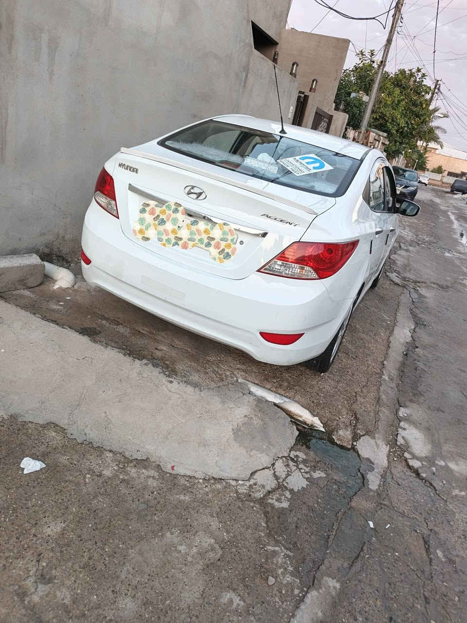 سياره اكسنت خليجي موديل 2013 كلين سنويه وهزه جديده باسمي سعر 112ورقه وبيها مجال بسيط تبريد تدفئه شغال شرط التحويل شراي اتصل ع هذا الرقم *********** كركوك, العراق
