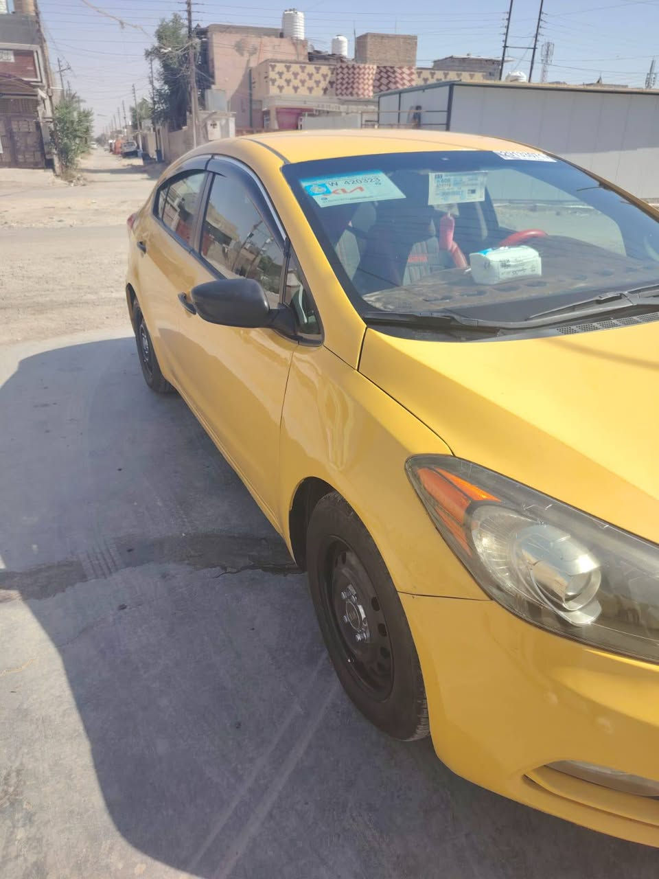 فورتي ١٥ رقم ديالى حادثها جاملغ وبنيد بيها خيط بخار
صدر جديد خير من الله 
تخم تاير جديد 
دواخلها حلوه 
السعر٩٧ وبيها مجال 
بغد المعامل 
***********
