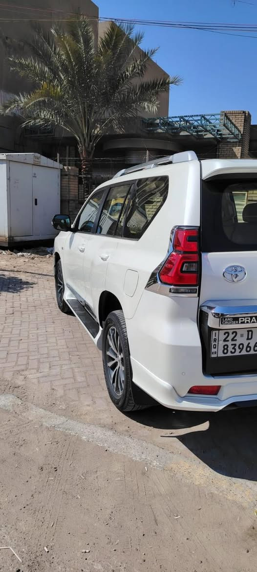 برادو 2023 VX باب اول
فول مواصفات اعلى فئة 
4 كامرات 
بصمه 
فتحه سلايت 
كراسي كهرباء 
وغيرها من المواصفات المعروفه 

رقم اربيل تحويل مباشر 

ماشيه 33 الف / كم 

مكفوله كفاله عامه كلش جديدة السيارة 

مكان السيارة بغداد 

السعر : 535 وبيها مجال بسيط للشراي 

للأستفسار : ***********
