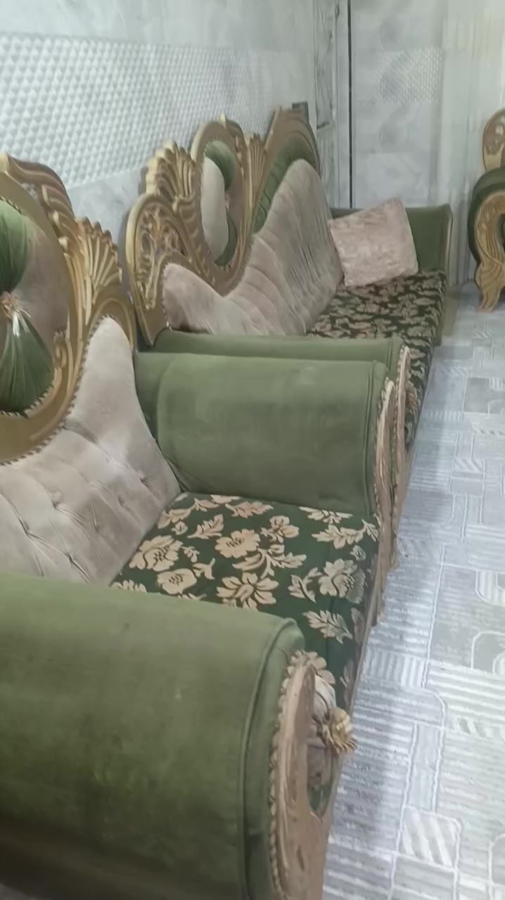 تخم رئاسي سعره 250نضيف***********
