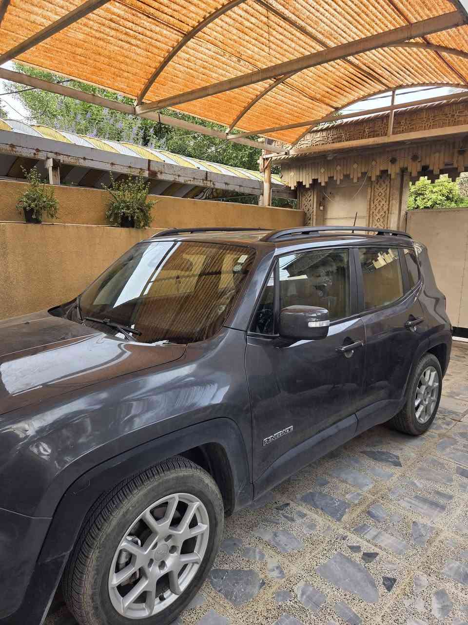 جيب رنكيد موديل 2021 
محرك 2400 تنفس طبيعي ماشية 41 الف كيلو كيلو مو ميل 
حادث مالتهة كما موضح بالصورة سيارة بصور ما بينة كلش لان ما غاسلهة عليهة تراب رقم سليمانية السعر 150 ورقة
 السيارة مرتبة اي خلل او عطل مابيهة كلة محسن اخليلهة ودهن اصلي وكالة تخم تايرات شادلهة ومسويلهة برمجة مراوج ايضا
 العنوان ديالى بعقوبة الجديدة


**إذا كنت صاحب هذا الإعلان وتريد حذفه لأي سبب، رجاءا أرسل رسالة إلى الدعم الفني**