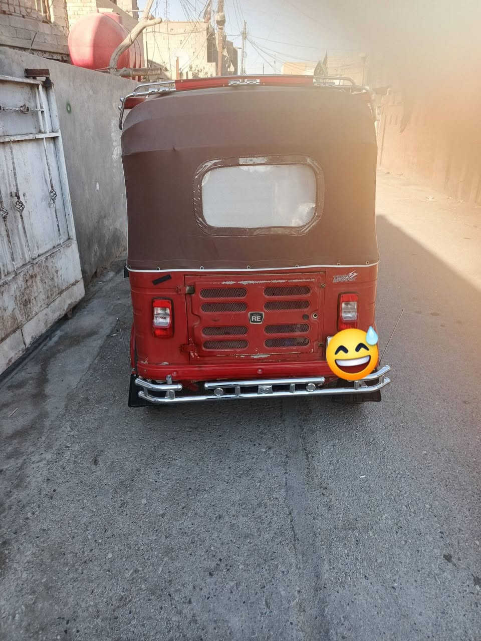 السلام عليكم تكتك مديل 18للبيع تكتك نضيفه ورقم إنكليزي السعر 5300وبيهه مجال عنوان بوب الشام ***********
