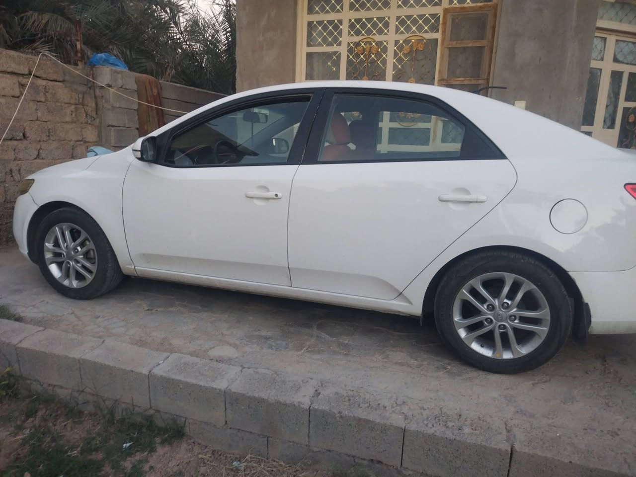 سيراتو ٢٠١٢ خليجي ١٦٠٠ رقم دهوك سياره نضيفه وحلوه هزه وأرقام جديده السنويه لغايه ٢٠٣١ مواصفات تحكم ستيرن مري شفط اشاير مري السنويه بسمي شرط التحويل مكان بعقوبه *********** السعر ١٠٦
