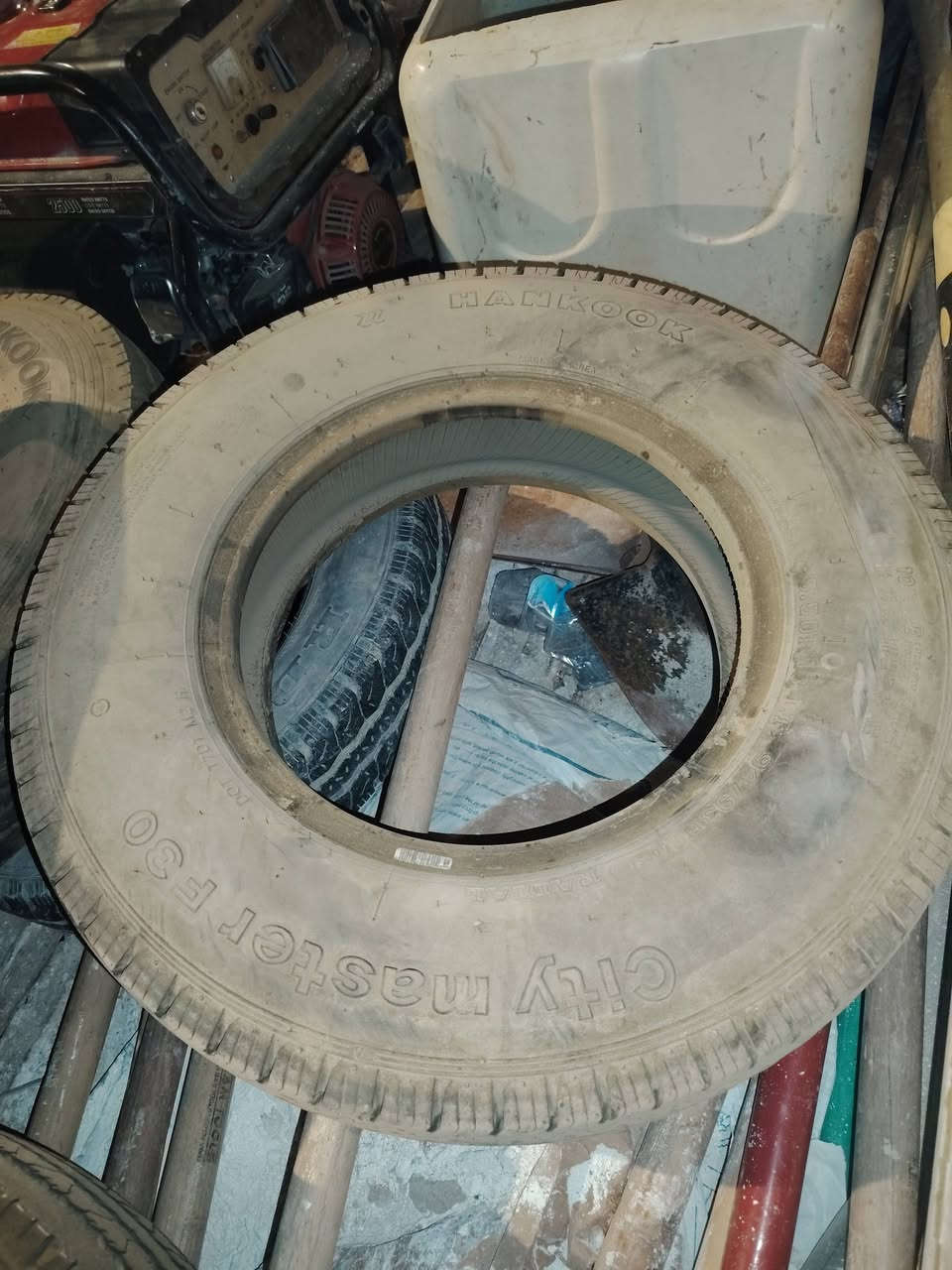 تاير بنكو فحل 3 امامي 2 خلفي
كلش نضاف مكاني البصرة
وذا اكو مراوس  بتاير بنكو نثية


**إذا كنت صاحب هذا الإعلان وتريد حذفه لأي سبب، رجاءا أرسل رسالة إلى الدعم الفني**