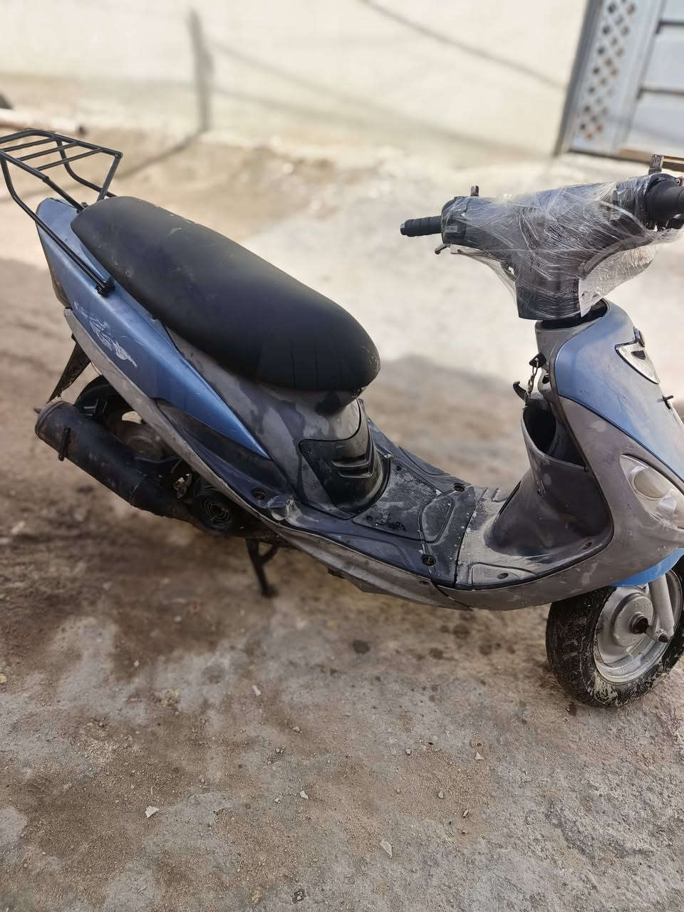 درجة ماكس منغولي لبيع نضيفه كلشي شغال بيه سلف هندر لايت مكينه ناعمه كفرها اصلي سعرها  مناسب 350 مكان ناصريي مركز وشراي ***********يتصل عله رقم
