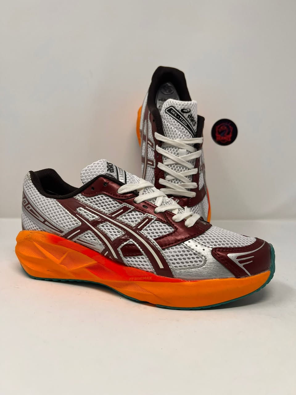متوفر ✅
Asics 
الحجم:42
الوصف: باله فيتنامي نظافة 💯، يفيد جري او لبس يومي مريح جدا ونازك 

السعر:  35  الف دينار عراقي.

🚚 يوجد توصيل لجميع المحافظات وجميع المناطق في العراق

ادخل انستا شوف القطع القويه المتوفره 
https://www.instagram.com/hermes.storex?igsh=MTQwdWQ4OTZ1YmxoMg%3D%3D&utm_source=qr


**إذا كنت صاحب هذا الإعلان وتريد حذفه لأي سبب، رجاءا أرسل رسالة إلى الدعم الفني**