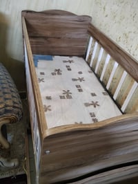 سرير أطفال • بالباكيت • زعفرانيه