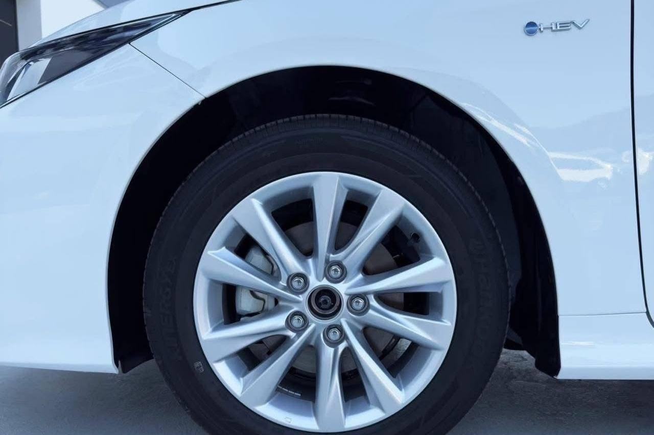 تۆیۆتا کرۆلا  2025 مواسەفات HEV 
500 كيلومتر روشتووه 
ژماره كاتيه87روژي له گه له 
فول مواسەفات  
کوشن جڵد 
رادار 
٨ ئیرباگ 
سلایت 
حساس 
تـعدید سورعە یەدە بەسمە 
هەموو شتێک بەشەرت
دەعامی بۆ دەعامی بەشەرت
نه وكه ده رزي بيوه نييه
  
سـعـر : لە کۆمێنت داوابکە ڕاستەوخۆ بۆت دێت 

گێر و مەکیەنەی بەشەرت 
هیچ کێشەیەکی تێدا نییە 

ژمارەی خاوەنی سەیارە 
شوێن  كه لار   
***********
