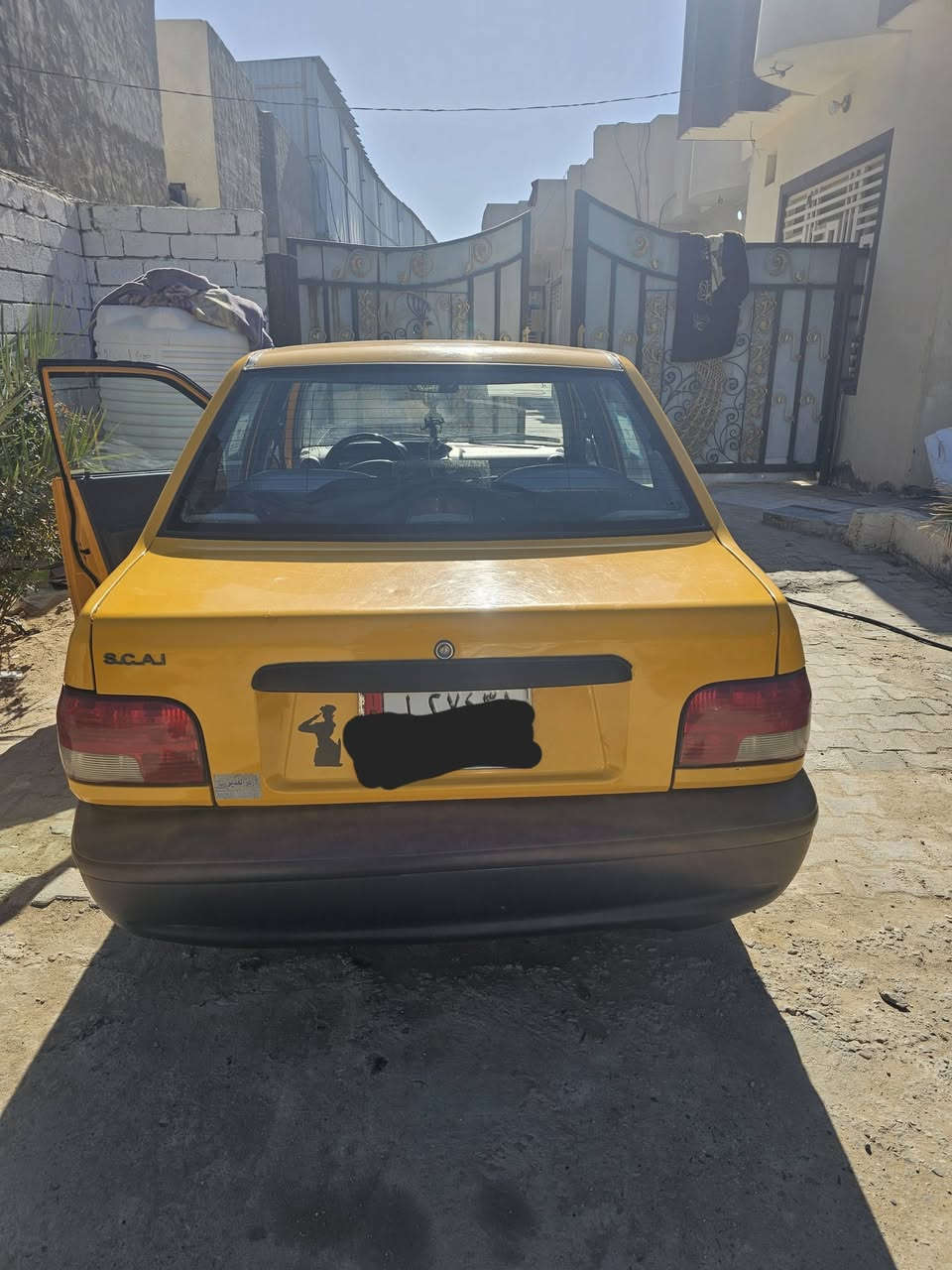 السلام عليكم ورحمة الله وبركاته 
سايبه موديل ٢٠١٨ محرك مكفول كير مكفول تبريد شغال ثلج 
راعيه يريد مداور مبدل بنيد وجاملغ جهه وحده البراكيت بي فطر قليل والثاني بلادي دوشمه جديده كهرباياته كله شغاله مصفره هيه وخط. ((  ***********. ))(( ***********))
غير متواجد على الفيسبوك  اتصل وتدالل رقم السياره كربلاء 
السعر ٣٨ وبيه مجال قليل((  مكان السياره كربلاء ))
