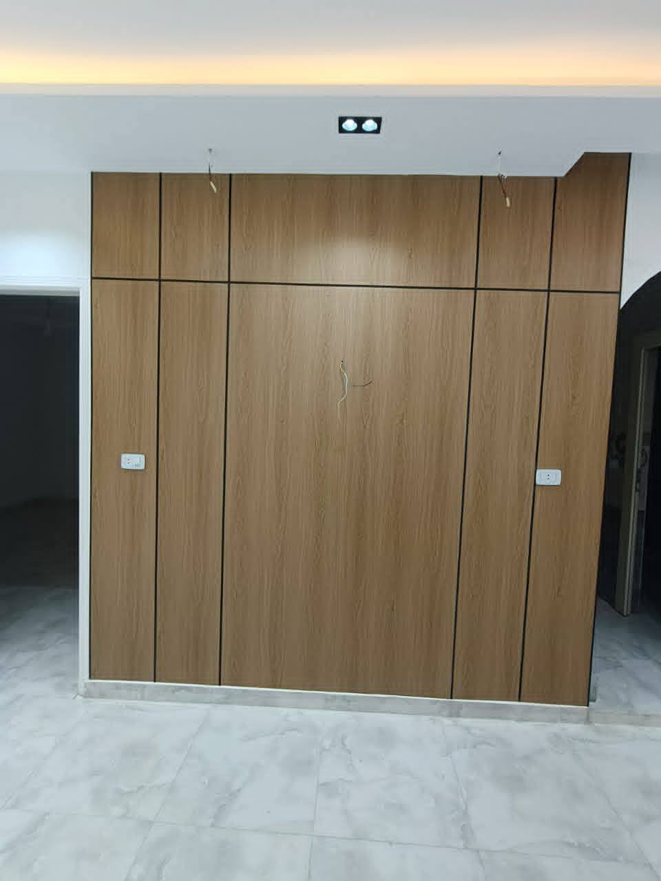 مستعدون لعمل جميع انواع الديكورات
 صبغ الدور
 سقوف ثانويه
 وتغليف الجدران
 جبسن بورد
 سحبات مع ورق جدران
 عمل جميع انوار الديكورات المودرن والملكي
 بديل الخشب وبديل الرخام وباركي خشب تركي جميع الديكورات كرستة وعمل
 للاستفسار والعمل مراسله الصفحه❤️***********) (***********
