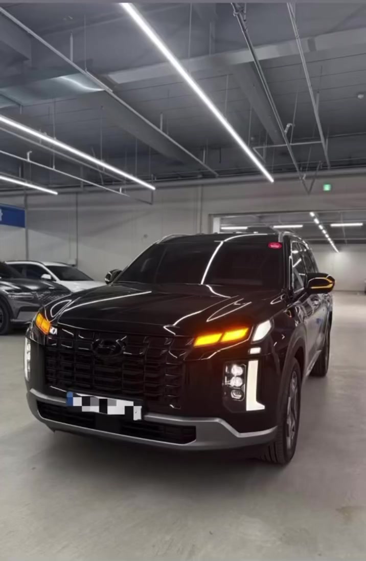 بسم الله الرحمن الرحيم 
هيونداي بليسايد 2024✅       فئة لمتد limt🚔🚓
دخول جديد ✅ 
وارد كوري بدون ضرر كفالة عامة 
حره
، اللون الاسود مميز ، ويل كب 20 بوصة، وشاشات، وكاميرات 360 درجة، ومقاعد VIP جلد بتبريد وتدفئة، ونظام صوتي . تشغيل عن بعد تقديم تاخير ع ريمونت 
،مرأة شفط 'كامرة اشارة بالدشبول ستيرن تبريد تدفئة 
  فول مواصفات 
✅  (كفاله عامه)
✅ 7 راكب
✅ الوقود: بانزين
✅ محرك 6 سلندر – 3800 CC

📞 للاستفسار عن باقي التفاصيل 👇

‭٠٧٨٢ ٢١٣ ٣٦٠٦‬
‭٠٧٨٢ ٦٤٧ ٠٧٩٤‬ ‭
