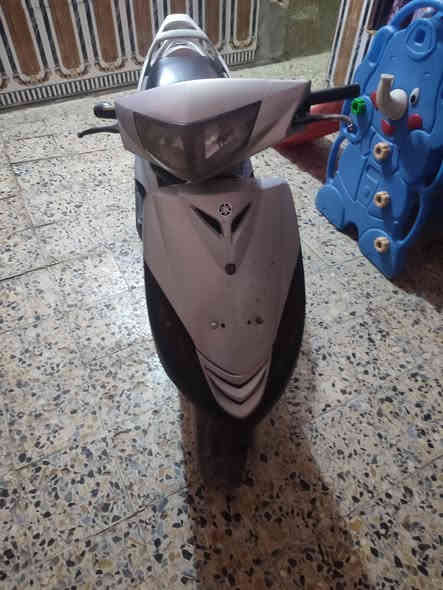 سلام عليكم دراجه لبيع السعر 350 الف إذا اكو مروس الدراجه مكس 140 خير من الله كلاه بلادي اتصل وتدلال بي وتساب ***********
