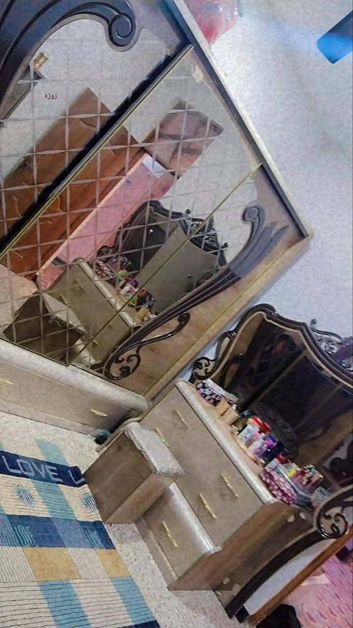 السلام عليك غرفه نوم للبيع كلش ضخمه ومابيه اي كسر وسعر ٣٥٠


**إذا كنت صاحب هذا الإعلان وتريد حذفه لأي سبب، رجاءا أرسل رسالة إلى الدعم الفني**