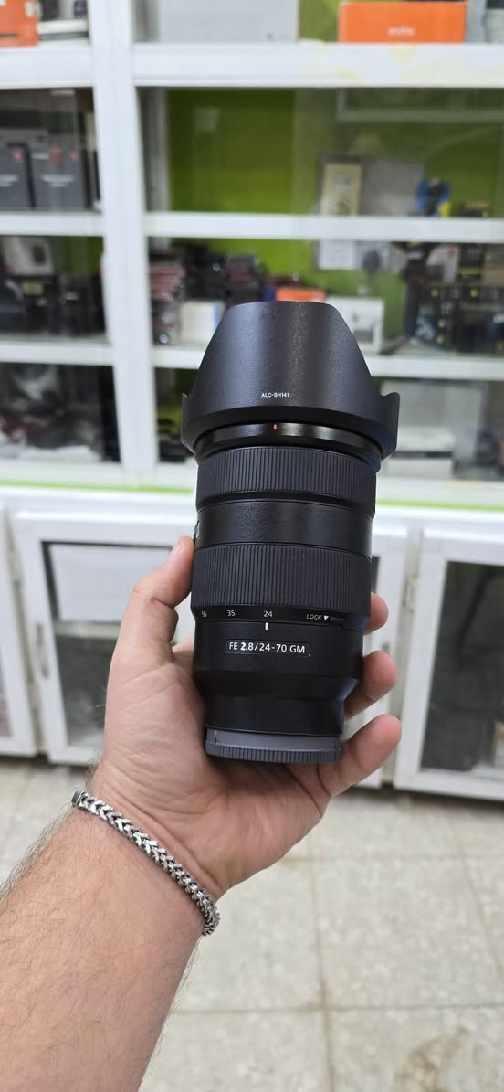 SONY.FX3 
سعر بدي فقط  4ملاين و200الف
GM.24.70 F2.8 
سعر عدسه فقط  مليون و500الف
نضافة بدي وعدسه 99% وكامل ملحقات
 حزام شاحن بطاريه هود وقبات جنطه
 ***********
***********
