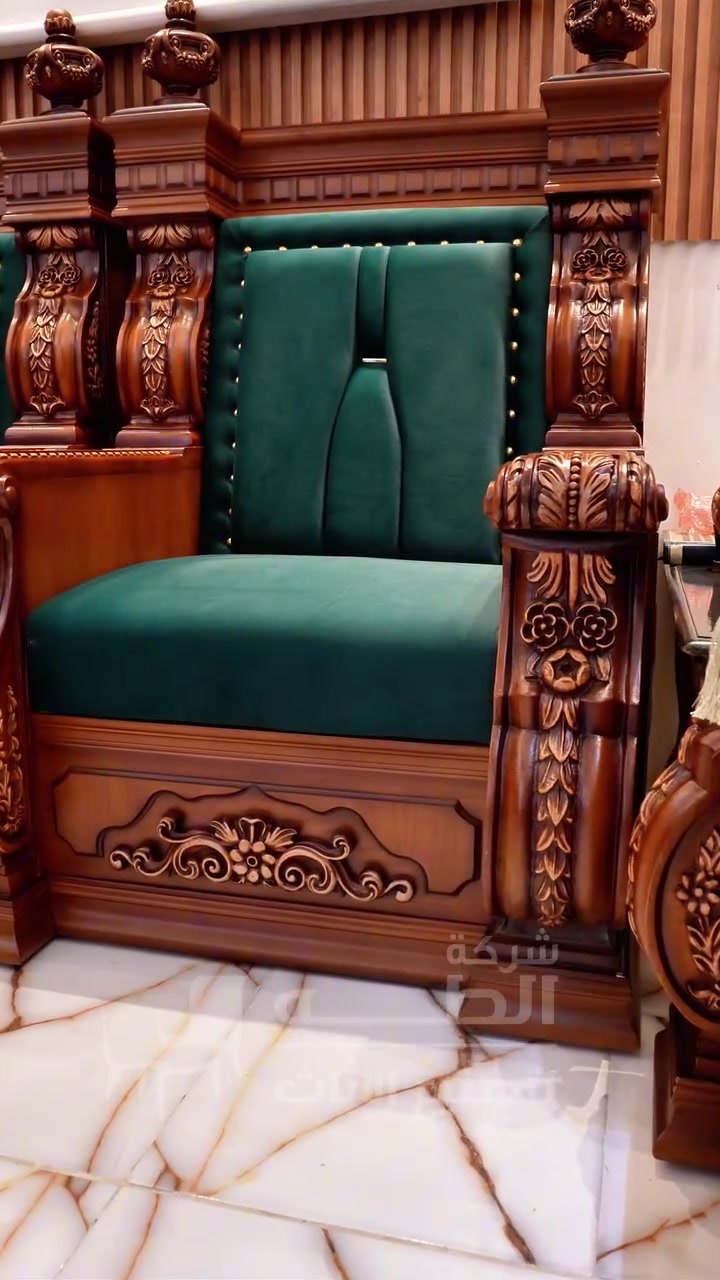 تُقدّم شركة الطه لتصنيع الأثاث حلولاً متكاملة في تصميم وتصنيع الأثاث الراقي، حيث نجمع بين الفخامة، الجودة، والمتانة لنمنحكم قطعاً استثنائية تضيف لمسة من الأناقة والتميز إلى منازلكم ومجالسكم.
نعتمد في التصنيع على أجود أنواع الأخشاب الطبيعية، بما في ذلك الزان الروماني المجفف والسنديان الأمريكي، مع تنفيذ دقيق لأدق التفاصيل لضمان أعلى مستويات الجودة والإتقان.
✨ خدماتنا:
✔ تنفيذ التصاميم والمقاسات حسب الطلب.
✔ حرية اختيار الألوان والأقمشة بما يتناسب مع ذوقكم.
✔ تشكيلة واسعة من الأقمشة الفاخرة، بما في ذلك القديفة الراقية والأقمشة المقاومة للماء.
✔ جودة تصنيع عالية تضمن المتانة وطول العمر.
📞 *********** | ***********
📍 بغداد – السيدية – مقابل مدخل الشارع التجاري
