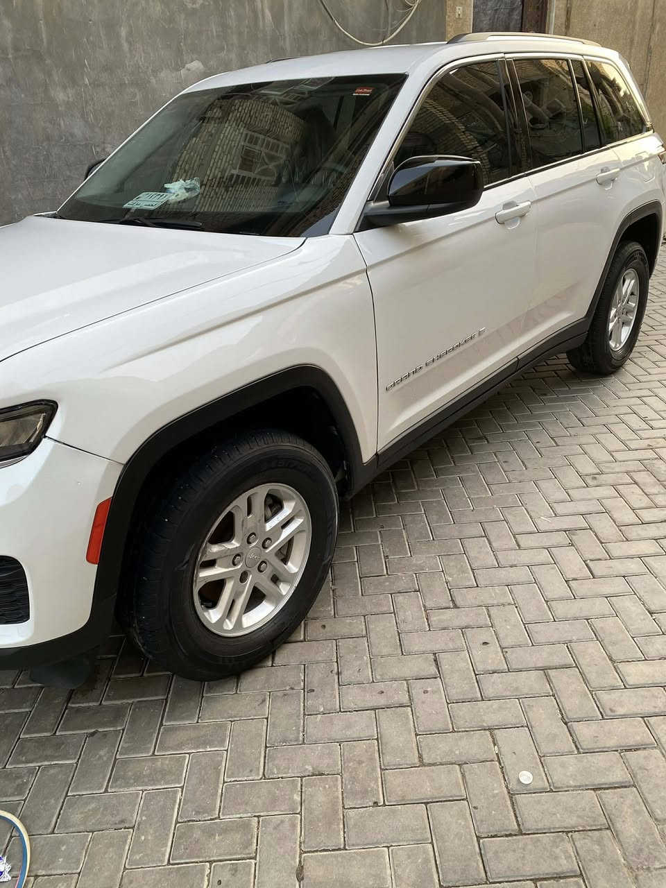 السلام عليكم للبيع جيب امريكي 5 راكب موديل 2023  تواصل خاص ***********
