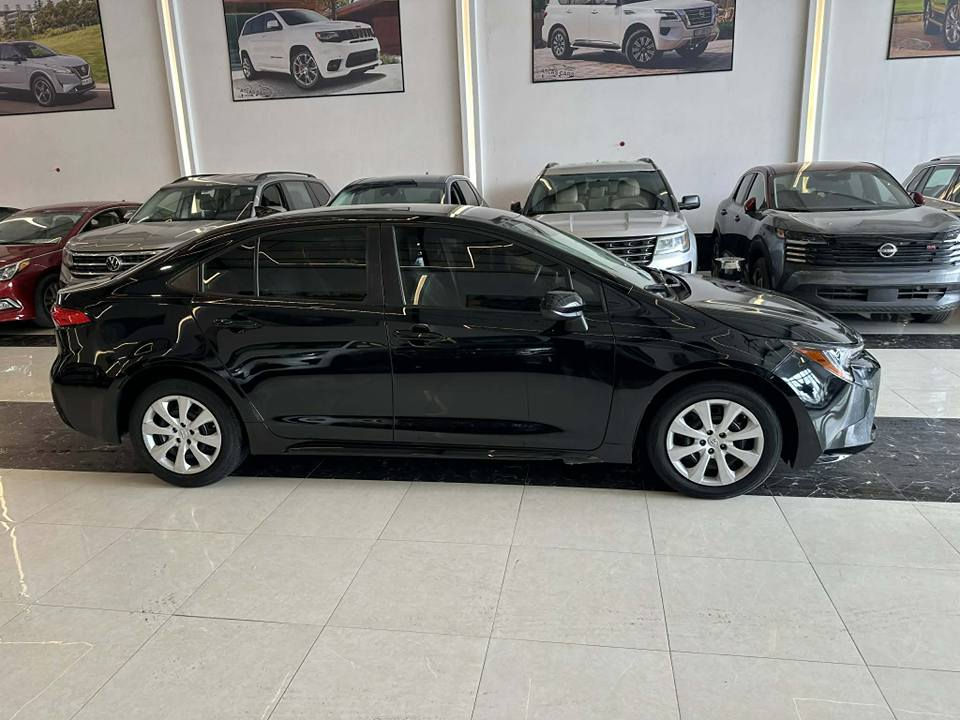 توێتا کرۆلا 2023ڕەشی قەتران سێ مانگی ڕەقەم لەگەڵە مواسەفات LE ڕادار و بەردی گزۆز هەموو بەشەرت بیلادی هیچ گڵۆپێکی لە دەشبول پێ نیە دوو پارچەی سبوغە چاملغ و بۆنید شانسی و سەرە دەبل بەشەرت هیچی پێوە نیە بەدەنەی کەمێک گرتوە 42هەزار ڕۆیشتوە هەموو شتێکی بەشەرت  ڕەقەم شانسیم داناوە گێڕ مەکینە تەبرید ڕەقەم کردن هەموو بەشەرت سعری 126$ معامەلیکی زۆر کەم ناونیشان هەولێر 
***********
*********** أربيل, العراق
