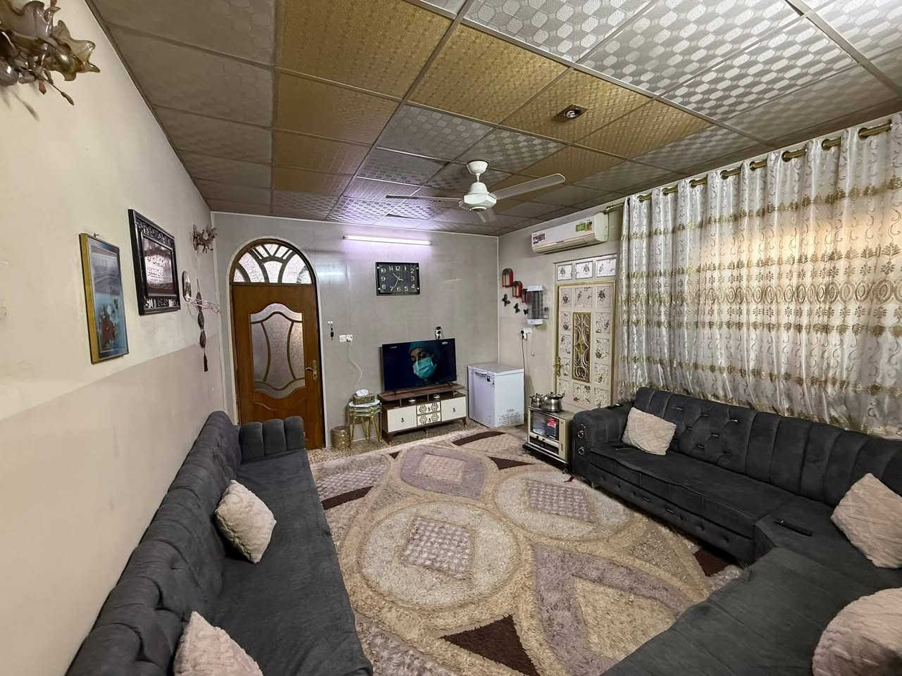 بيع مستعجل ب 110 وبي مجال 
بيت  للبيع  🏘في حي الميثاق👌👌خلف ماركت النور 🏬
مساحه الدار   105✅ ملك صرف  📜🫆 الدار مكون💥💥طابق ونصف☑️ غرفتين 2 نوم  🛌
هول عدد 2 👨‍👩‍👧
مطبخ  عدد 2🍽🍽حمام عدد 2🚿🚿صحيات عدد 3🚽
استقبال🛑 مع كراج .. يرهم معارضه مع بيت بلملايين حصرا يكون أكبر مساحة منو ... للاستفسار الاتصال***********@
