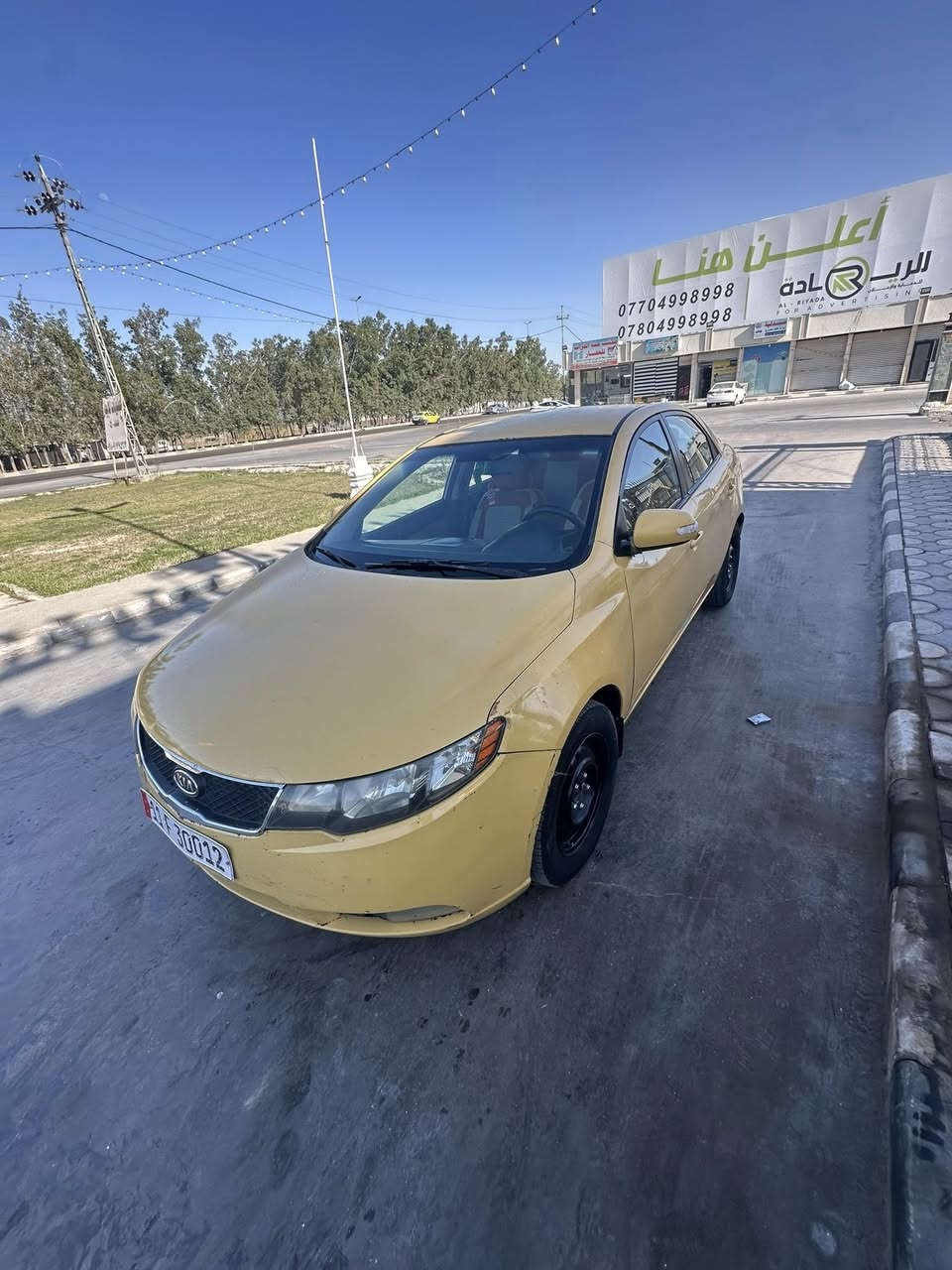 سلام عليكم كيا فورتي موديل 10 السياره حادثه فقط جاملغ وبنيد بدون دواخل السياره جاهزه محرك كير حداديه تبريد تخم تاير مال جناي وخير من الله مابيها نقص خلاص ملاحضه السياره صبغه وحده بدون قطره معجون ومصفره هيه وغرامات السعر 85 وبي مجال مكاني بابل حله وبالعافيه ع ياخذها جاهزه كبل للشارع ***********
