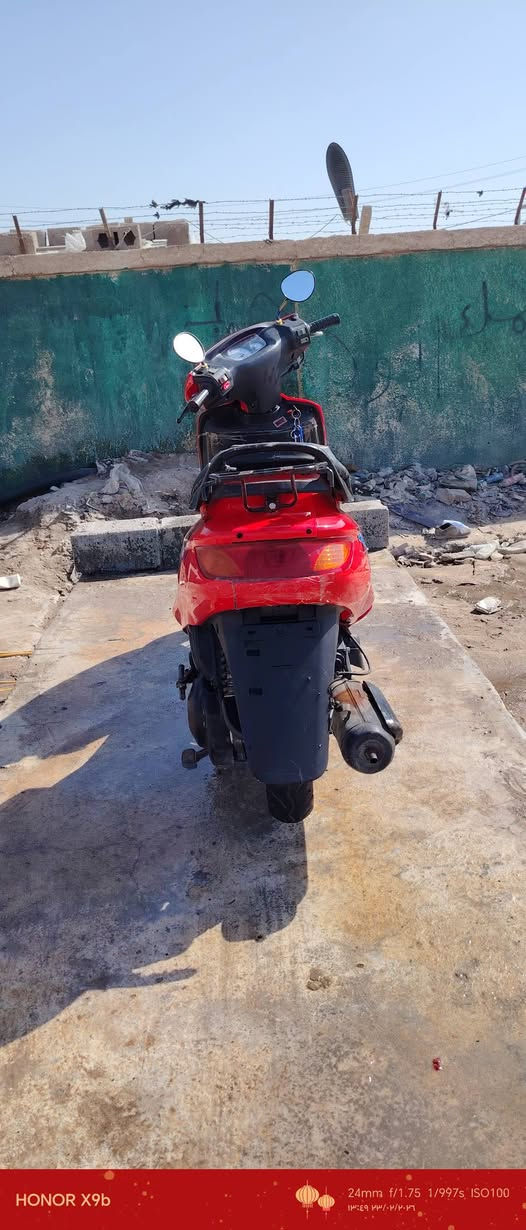 دراجة للبيع فراشة نضيفه كلشي شغال مابيه عطل مكينه خرسه ٤٥٠مكان بصره خور الزبير


**إذا كنت صاحب هذا الإعلان وتريد حذفه لأي سبب، رجاءا أرسل رسالة إلى الدعم الفني**