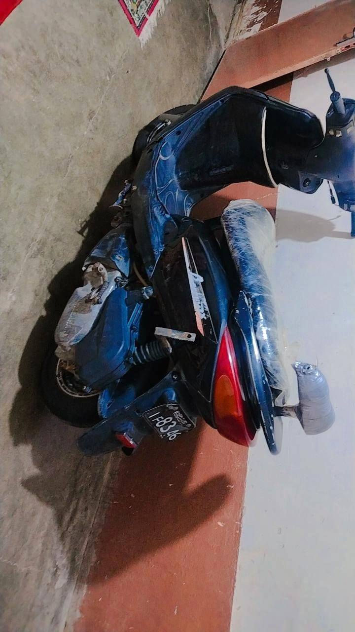 للبيع ماطور بريز سعر 450وبي مجال كل شي شغل بي  ونضافه فول ***********
