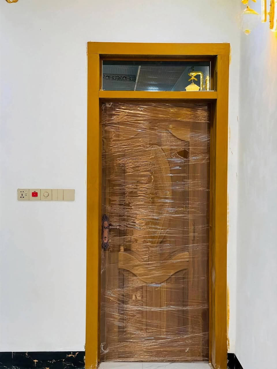 دور سكنيه للبيع  🏡 
ألمساحه 80 متر عدد 2
 #طابو_زراعي_سند_٢٥_أقرار_محكمه

بسعر 32 مليون #مع_المجال

غرفه/صاله/مطبخ/صحيات 2/استقبال/كراج /مكشوفه 
الخدمات🏡
ماء/كهرباء/سوق/مدارس/تبليط/انترنت ضوئي 
السطوح مزفته 
ابواب كامله تسكام
ابواب صحيات pps اصليه 

الموقع 🏡 ألنجف/شارع الصب عمود 317
للتواصل 📞
***********
***********
***********
