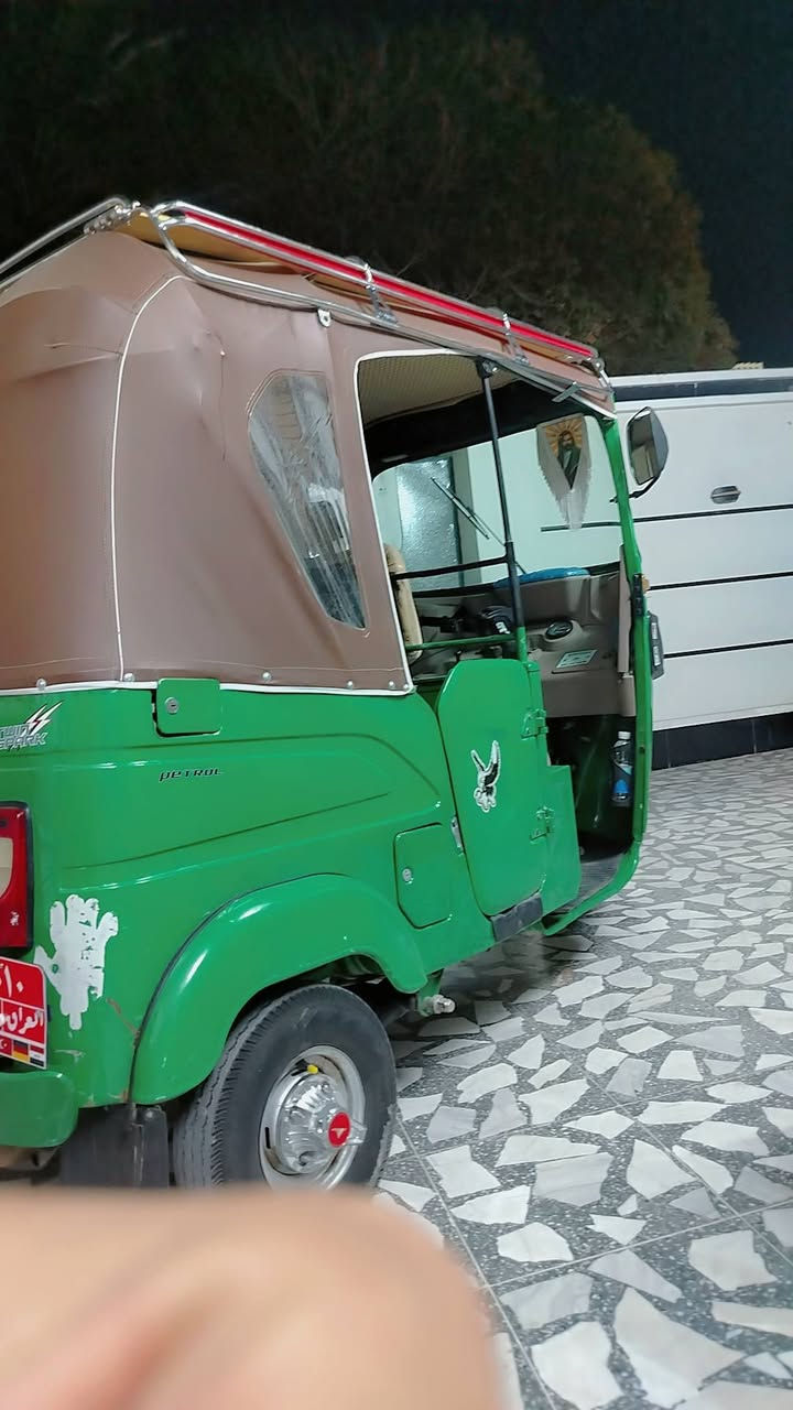 سلام عليكم تكتك موديل 20022 شهر ال 11 كفلك بس رقم تجي وتشوف بعينك سعر خابرني وتدلل ***********
