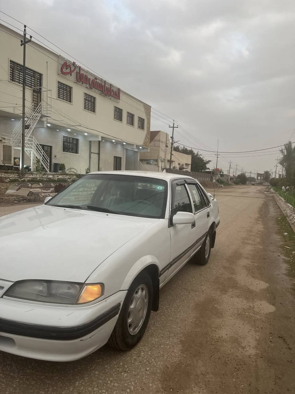 السلام عليكم للبيع ابرنس  موديل 1995 رقم انكليزي تحويل مباشر مكينه وكير وحداديه وتخم تاير سياره جاهزه ترايك وين مايعجبك  السعر ٣٧$ وبيها مجال مكان سياره بابل محاويل الاستفسار اكثر  اتصل***********
