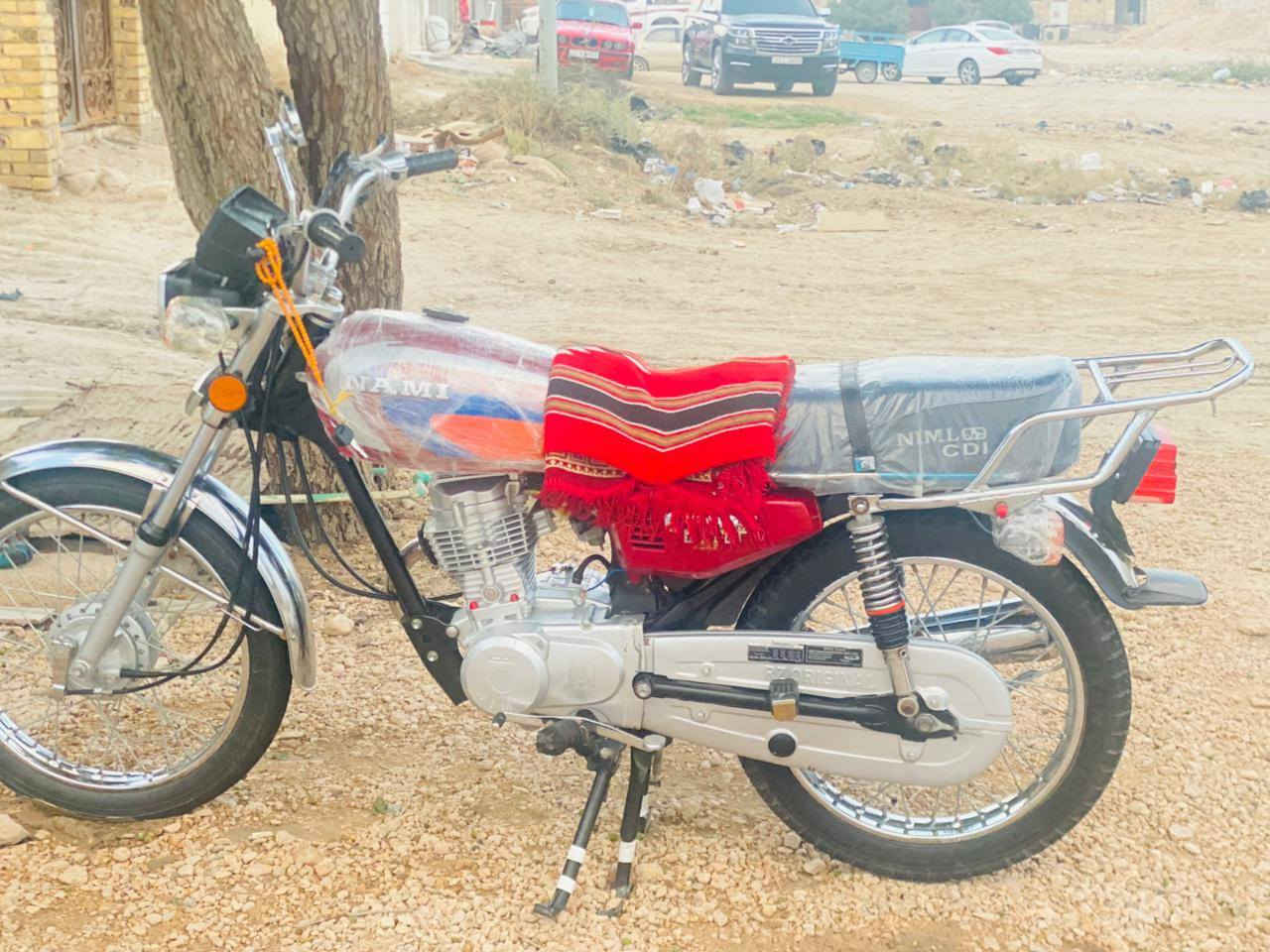 السلام عليكم دراجه للبيع نامه شبه شلامجي الموديل 25 اوراق اصولي السعر 700 بيها مجال بسيط رقم  ***********
