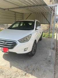 للبيع توسان ٢٠١٥ خليجي ابيض  تحكم ستيرن  سويج   تبريد قطعتين محرك دوش ...