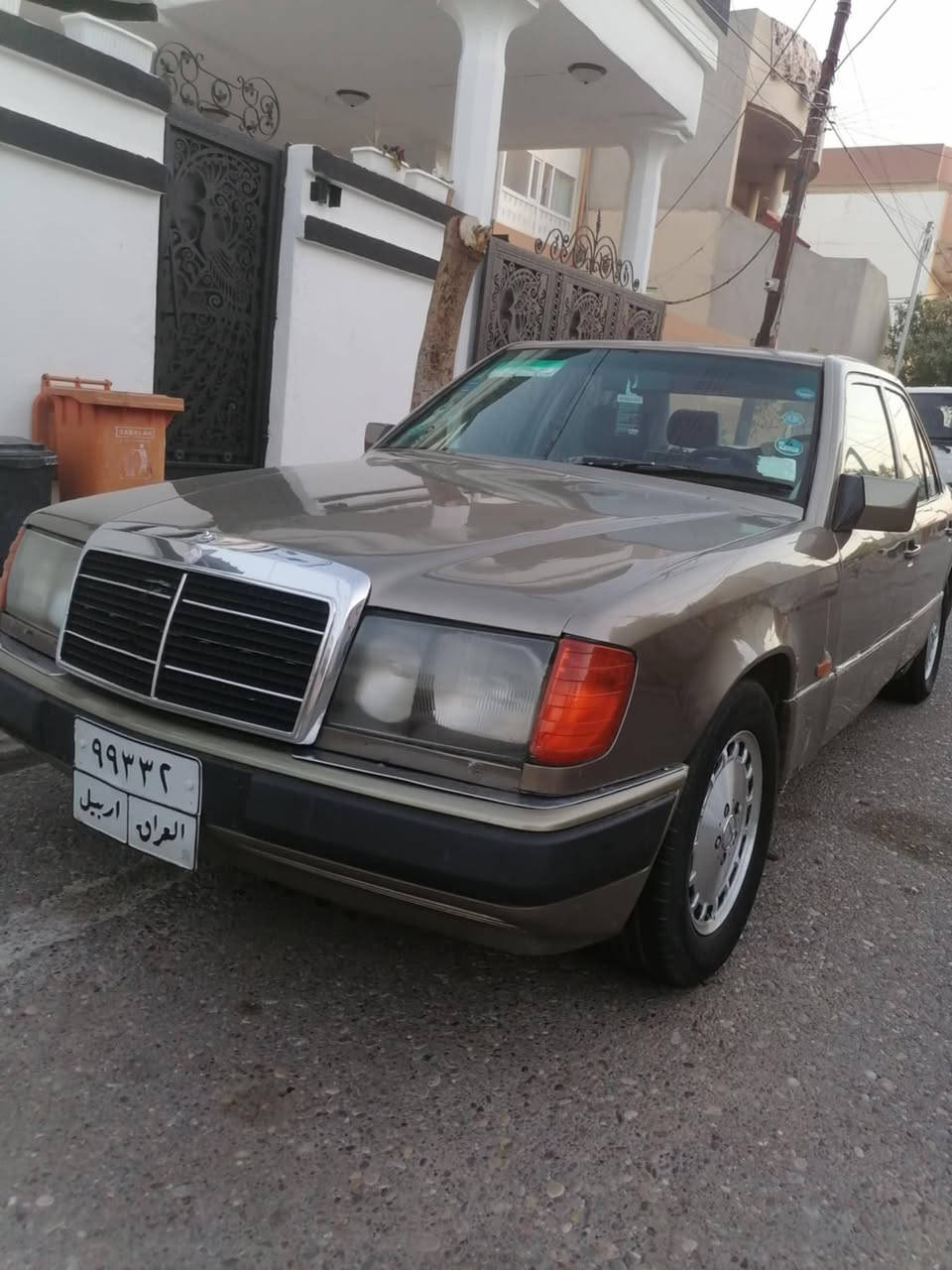 مارسيدس دب للبيع منو شراي يخابر ع هاي رقم صاحب سياره ***********
