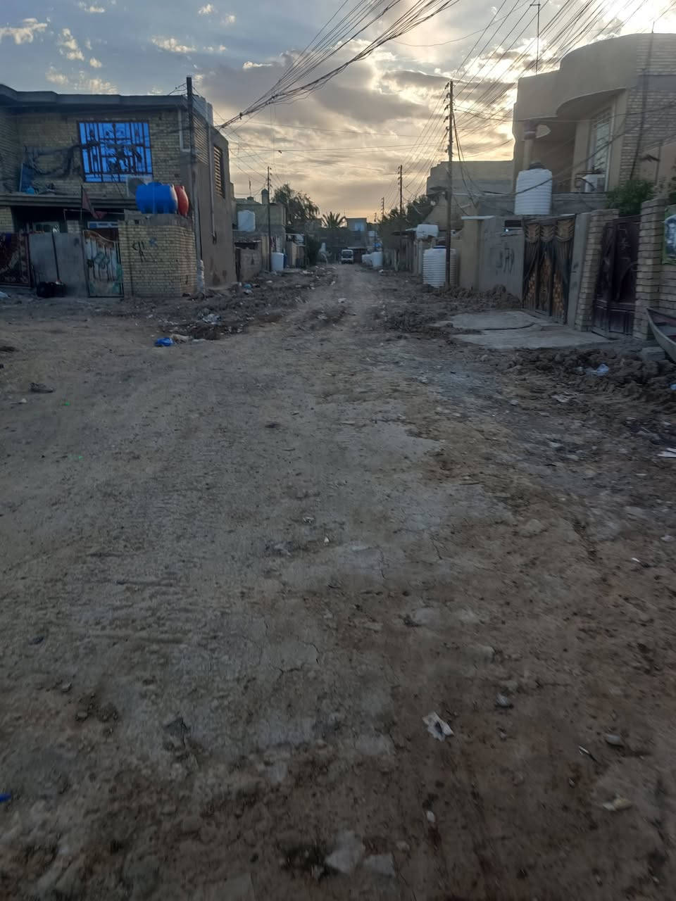 نص قطعه طابو للبيع ب4000بشارع مدرسة النعيم البنات مقابل حسينيه الصدر المقدس مقابيل  السوك الأولى ***********
