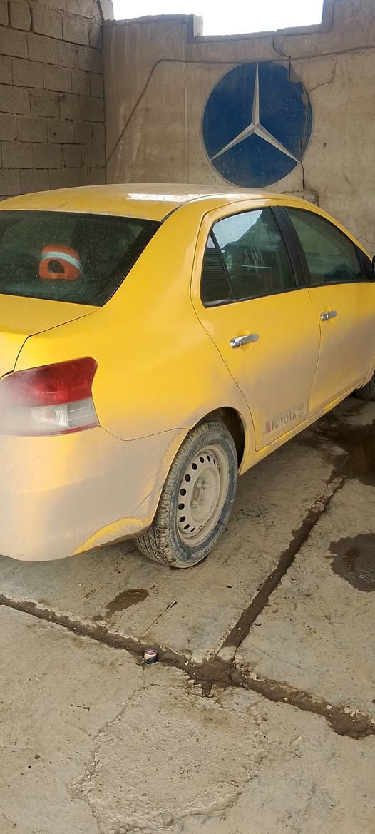 يارس تويتةاوتو موديل 2009بسمي تبريد مو شغال بچم بدون دواخل بطاقة  بانزين بيها محرك گير شرط هيئه غرامات مصفره السعر 78 ورقه وبيها مجال الرقم ***********
