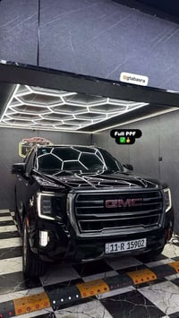 للبيع GMC يوكن SLT موديل 2023 فووول مواصفات  السيارة مكفولة كفالة عامة...